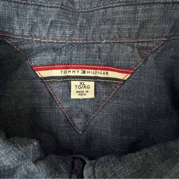 Tommy Hilfiger Women’s Blue Button Up 4 Pocket Utility Shirt Size XL - Picture 3 of 5